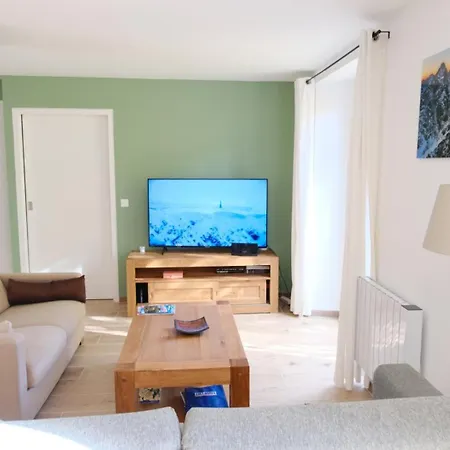 Apartment Loue Neuf Err