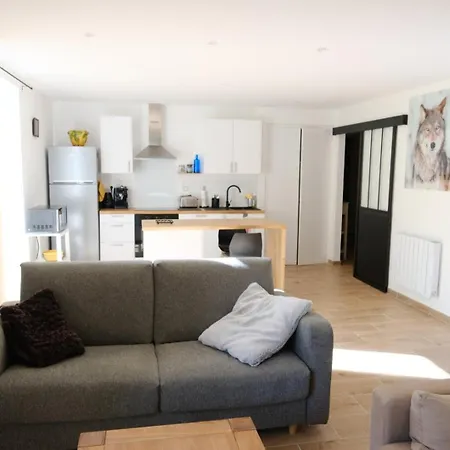 Apartment Loue Neuf Err